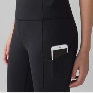 Lululemon Mid Rise Cropped Yoga Pants Leggings Side Pockets Black 4